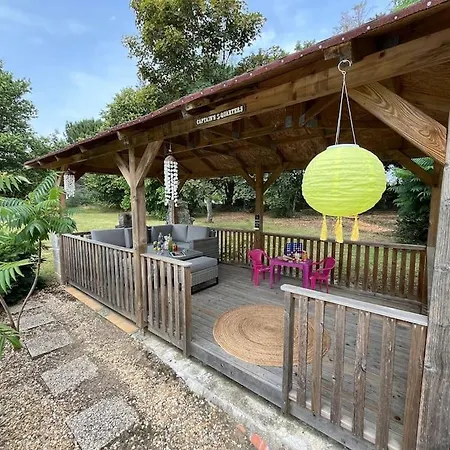 Vaste Propriete De Charme Au Coeur Du Perigord *